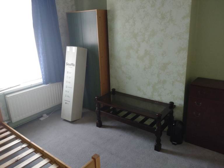 Room for rent 