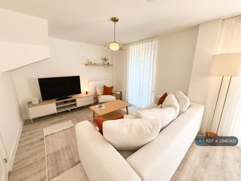 4 bedroom house in Parkes Avenue, Birmingham, B12 (4 bed) (#2840300)