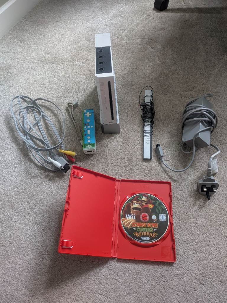 Nintendo Wii + 2 free Games