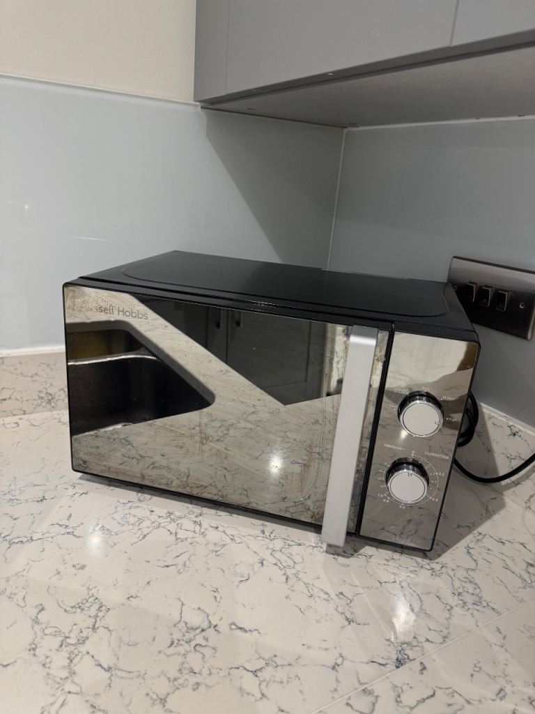 Russell Hobbs microwave & toaster