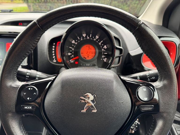 ** Peugeot 108 Collection 70 Reg 2020 1.0l Petrol 5-dr Manual **