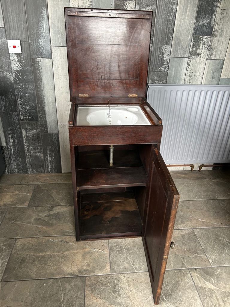Maple & Co antique mahogany ships/railway washstand cabinet with internal basin