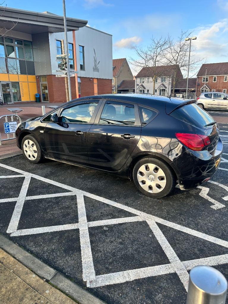 Vauxhall, ASTRA, Hatchback, 2010, Manual, 1398 (cc), 5 doors