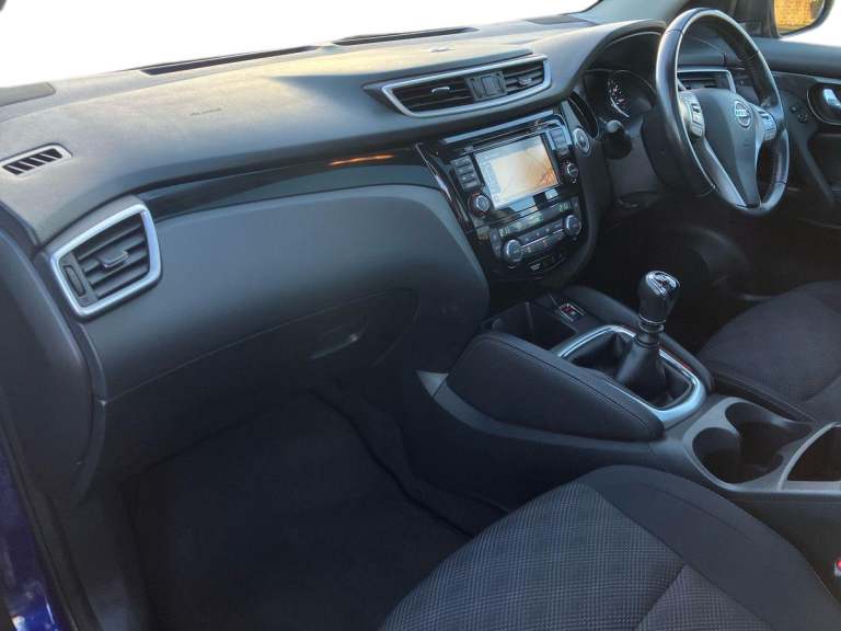 2017 Nissan Qashqai 1.5 dCi N-Connecta 5dr SUV DIESEL Manual