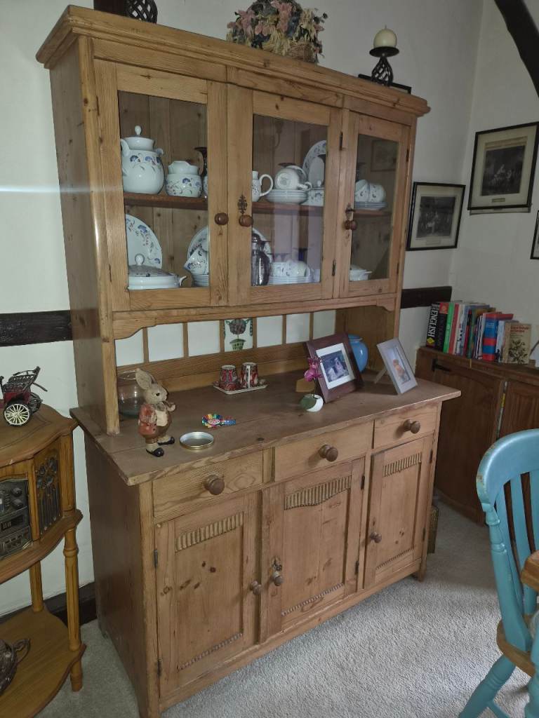 Beautiful Vintage Solid Pine Glazed Dresser - Country Cottage Style