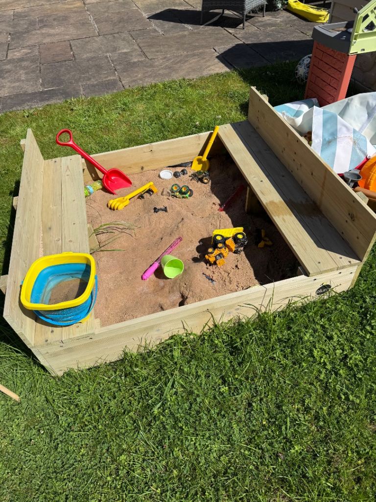 Wooden Sandpit with Benches – Assembled