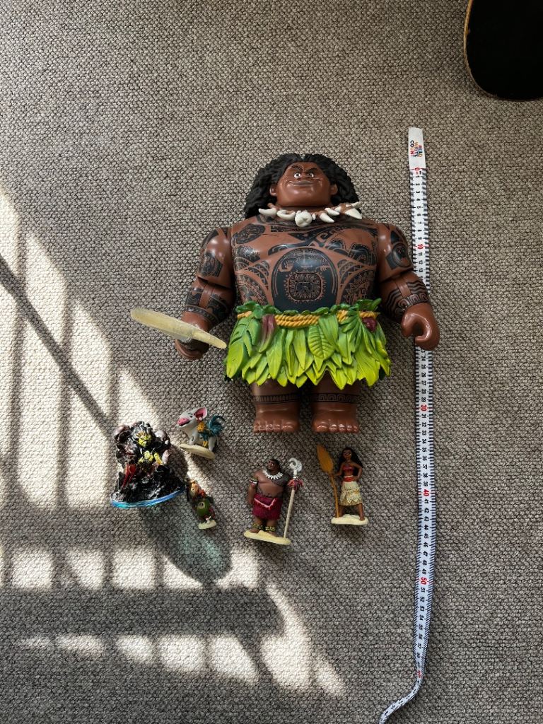Disney Moana Action figure and statues 