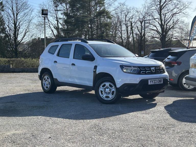DACIA DUSTER 1.0 Essential TCe 90 4x2 MY22 White Manual Petrol 2022