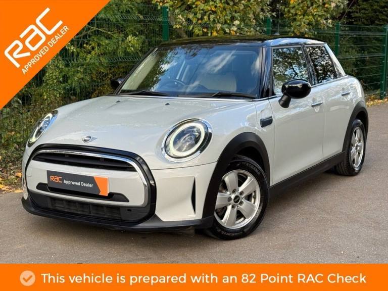 2022 MINI Hatch 1.5 Cooper Classic Hatchback 5dr Petrol Steptronic Euro 6 (s/s) (136 ps) Hatchbac...