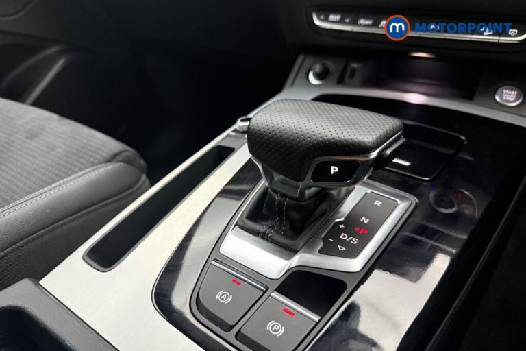 2024 Audi Q5 40 TDI Quattro S Line 5dr S Tronic SUV Diesel Automatic