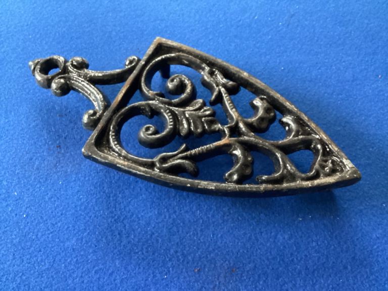 Black cast iron fireplace trivet  (for vintage flat irons)