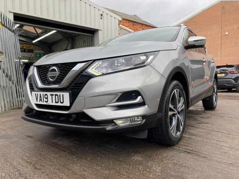 2019 Nissan Qashqai 1.3 DiG-T N-Connecta 5dr HATCHBACK PETROL Manual