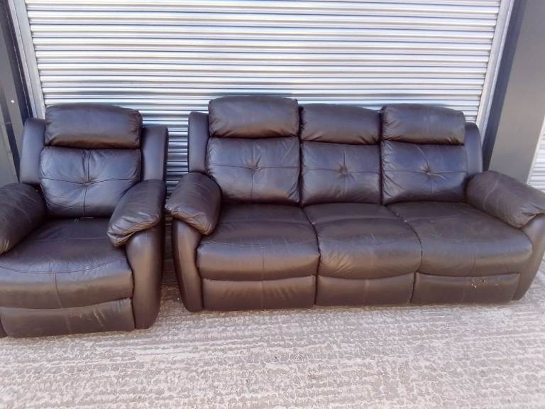 Recliner sofa and armchair 