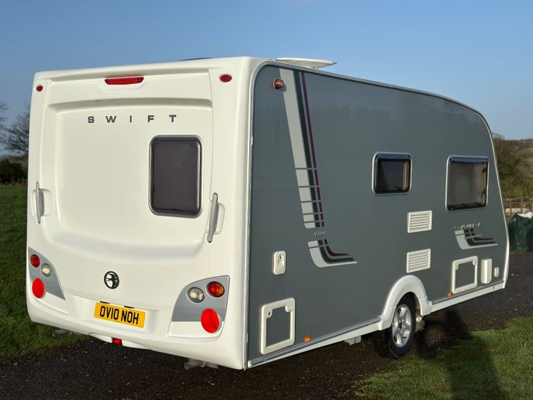 Swift Conqueror 480 2 Berth, End Washroom, Motor Mover, Excellent Condition 