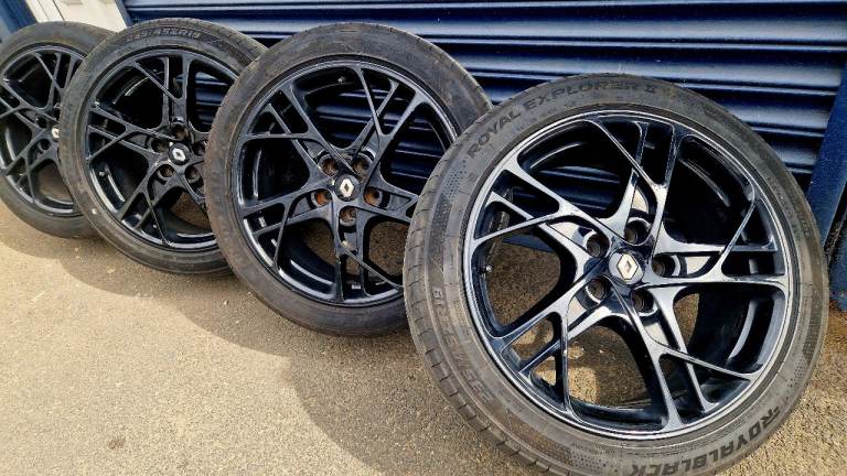 19 inch mk3 Renault Traffic mk3 Vivaro alloy wheels 