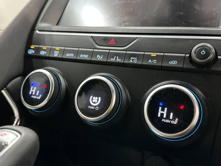 2020 Jaguar E-Pace 2.0 D180 R-Dynamic S SUV 5dr Diesel Auto AWD Euro 6 (s/s) (180 ps) ESTATE Dies...