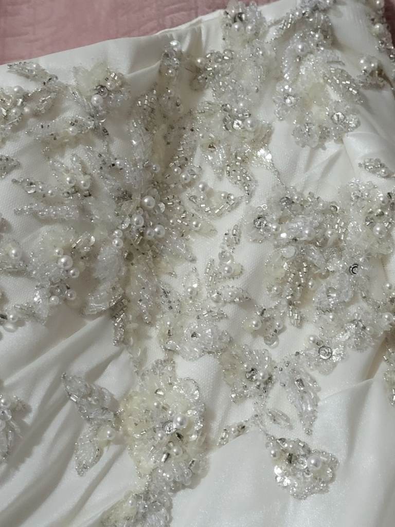 Diamantés wedding dress