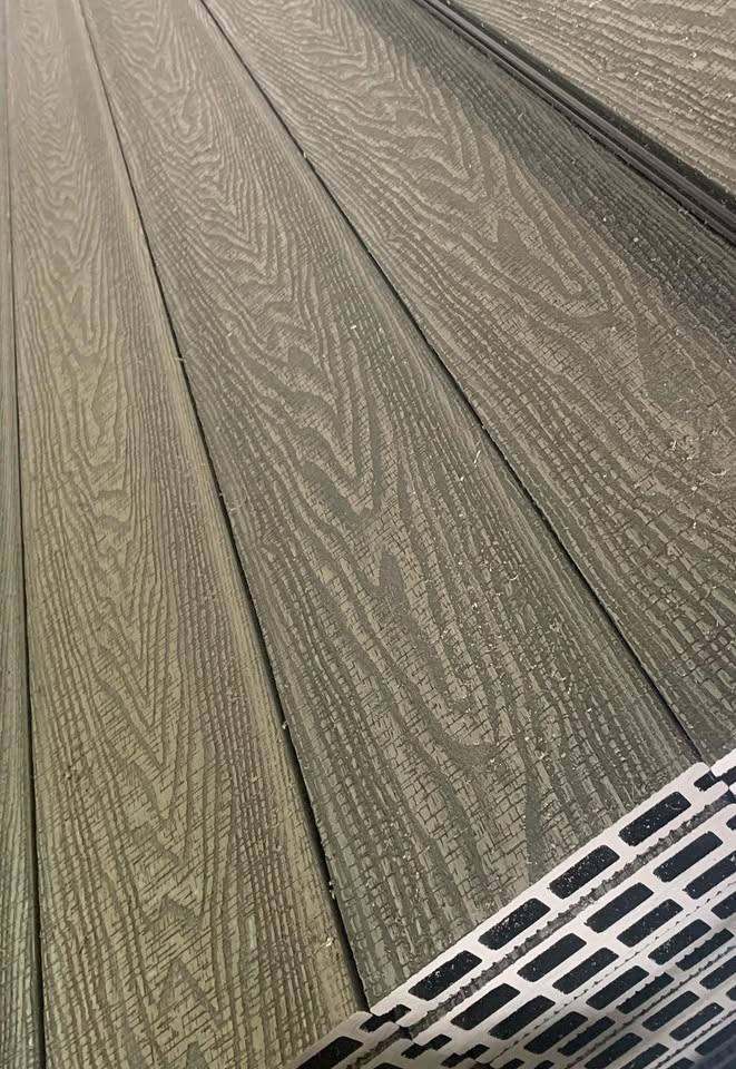 Composite Decking 3.6m | Woodgrain Look, Grooved Grip, Rot-Proof