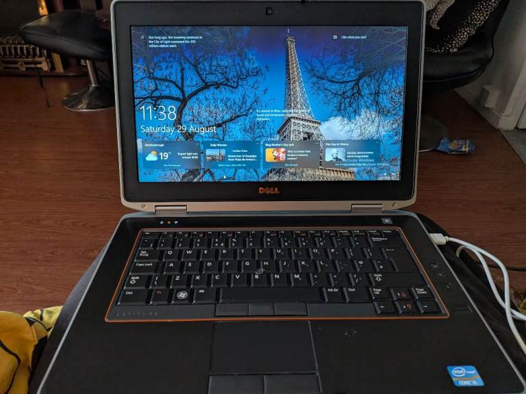 Dell Latitude/i5/320GB/6GBRam/14.1/WC/DVD-RW/HDMI