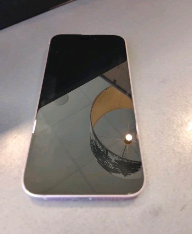 Apple iPhone 15 plus  (Pink) 420£