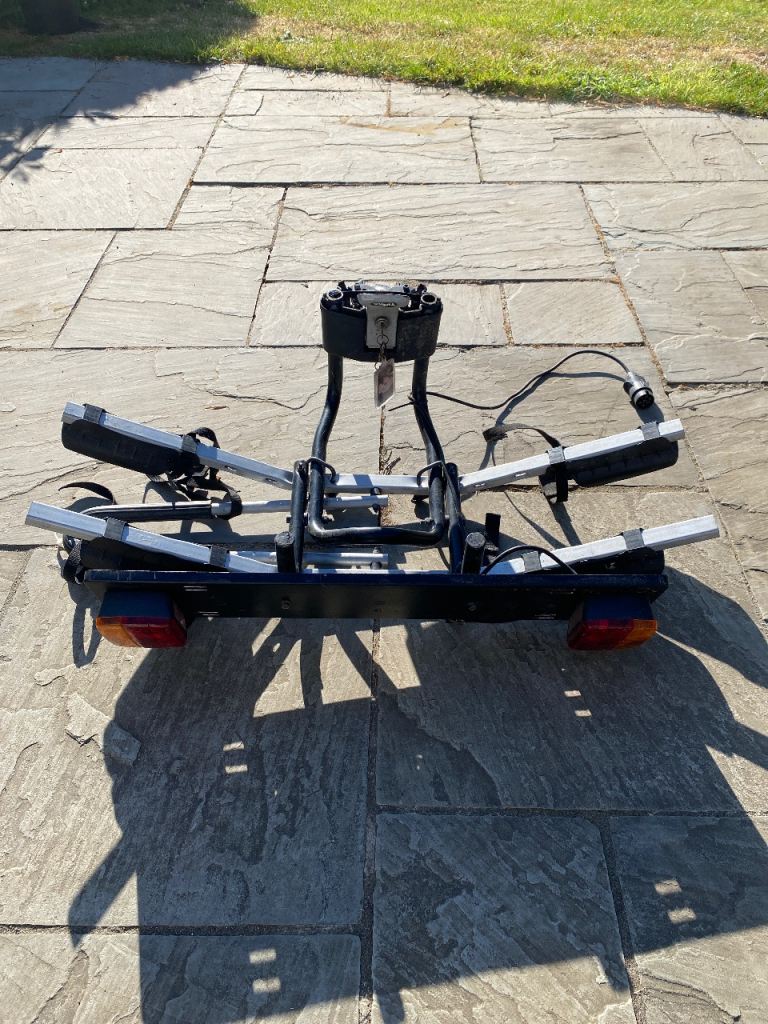 Thule Bike Carrier - (2 bikes, tow bar mount) 