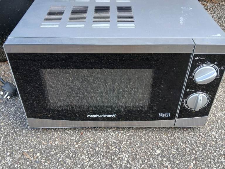 Morphy Richards 800W. Needs gone asap!