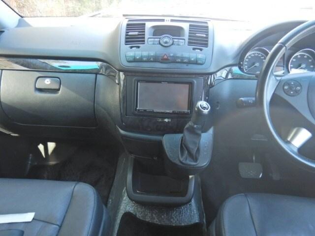 2011 Mercedes-Benz V-Class 2011 V350 AUTOMATIC * FULL LEATHER INTERIOR * LOW MILEAGE * TOP GRADE ...