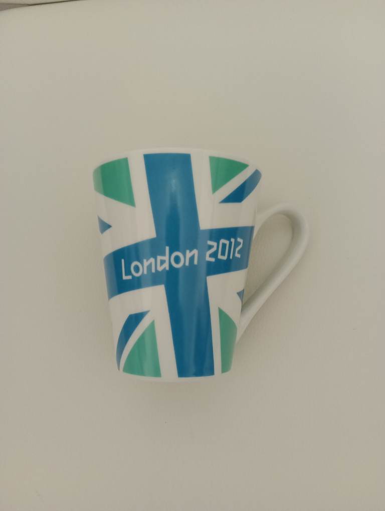 LONDON OLYMPICS 2012 COMMEMERATIVE MUG (NEW)