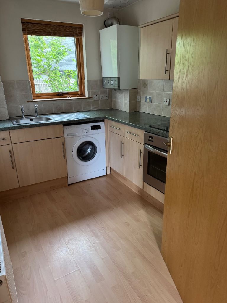 One bedroom flat to let in central location