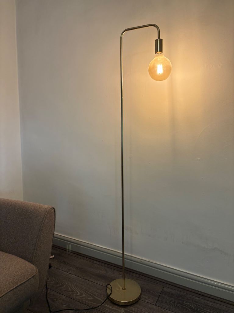 Free Standing Lamp