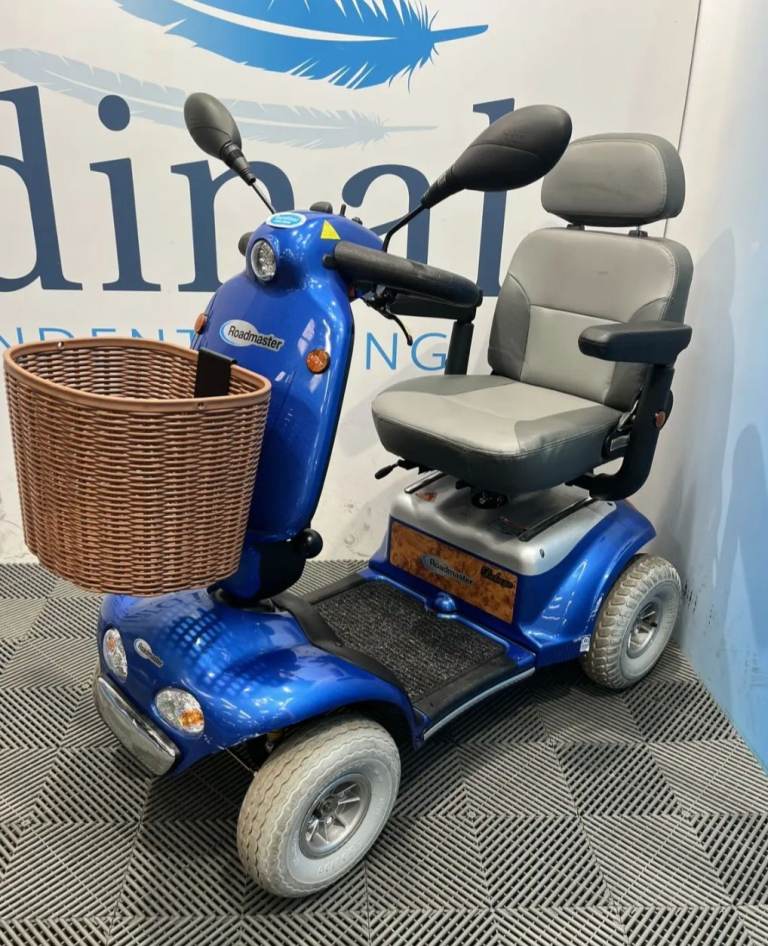 Eden Roadmaster 8mph Mobility Scooter — Excellent Condition — Road & Pavement 