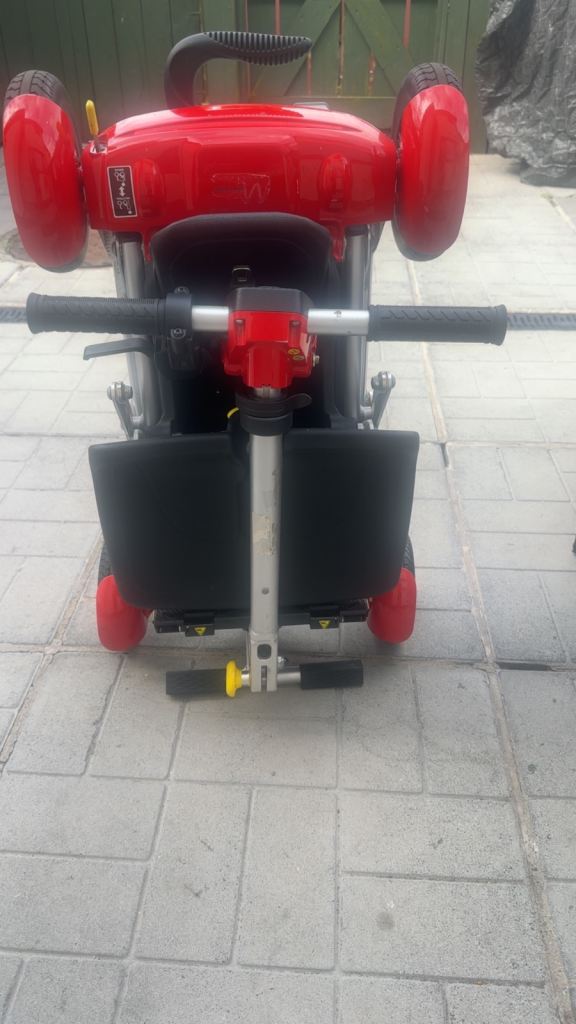 Folding Mobility Scooter – Red, immaculate Condition