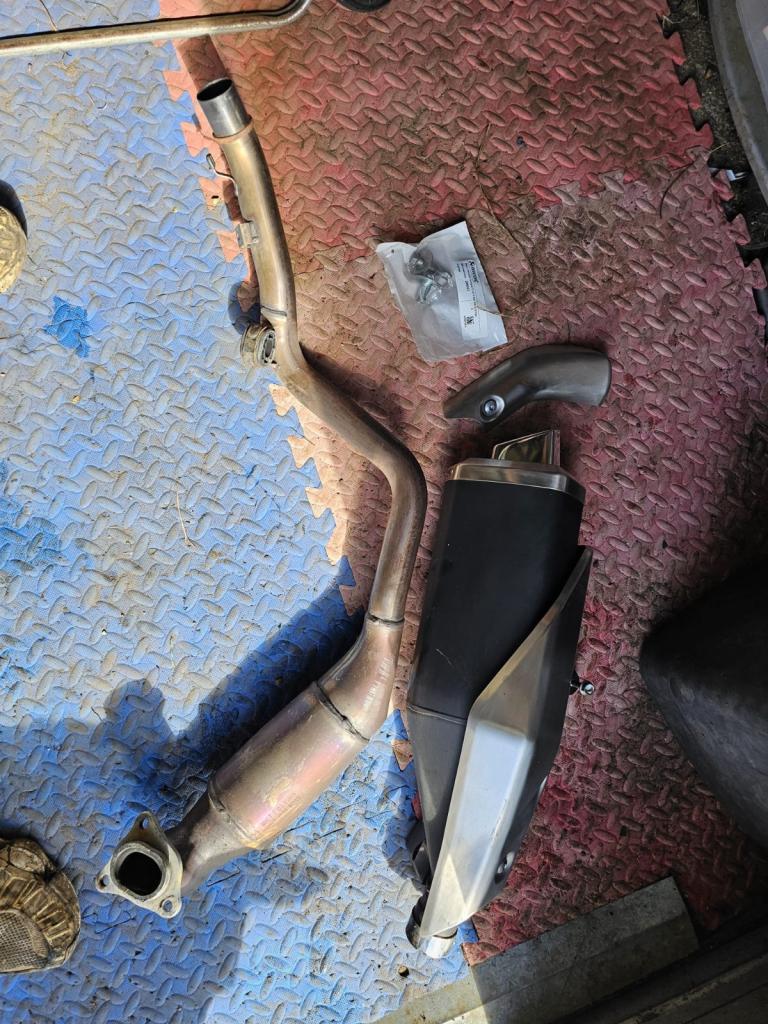 HONDA ADV 750 oem exhaust 