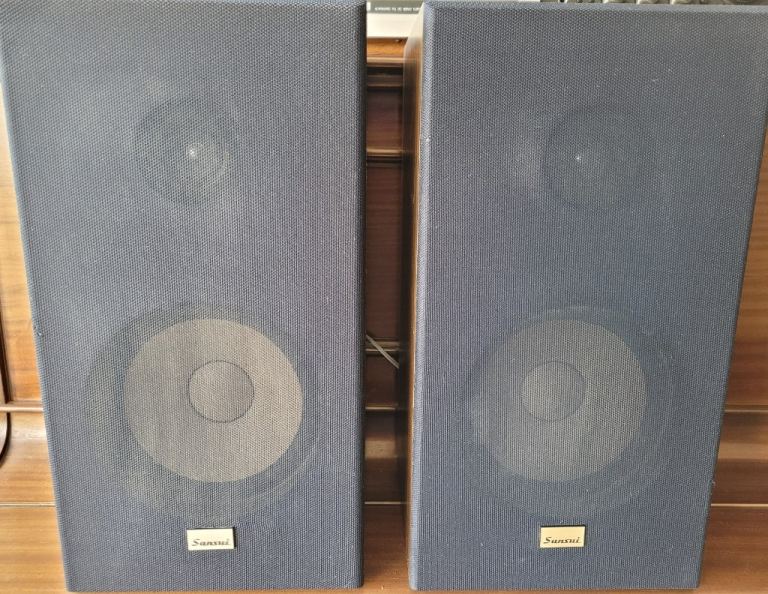Vintage Sansui S-23 Speakers
