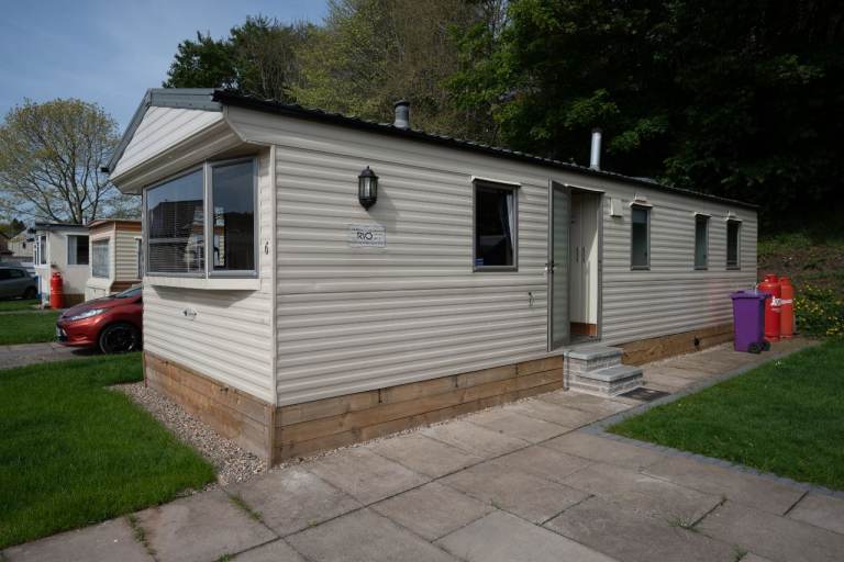 3 bed caravan for let  long term 