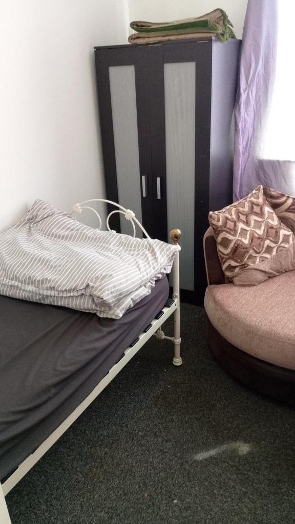 Double room for rent