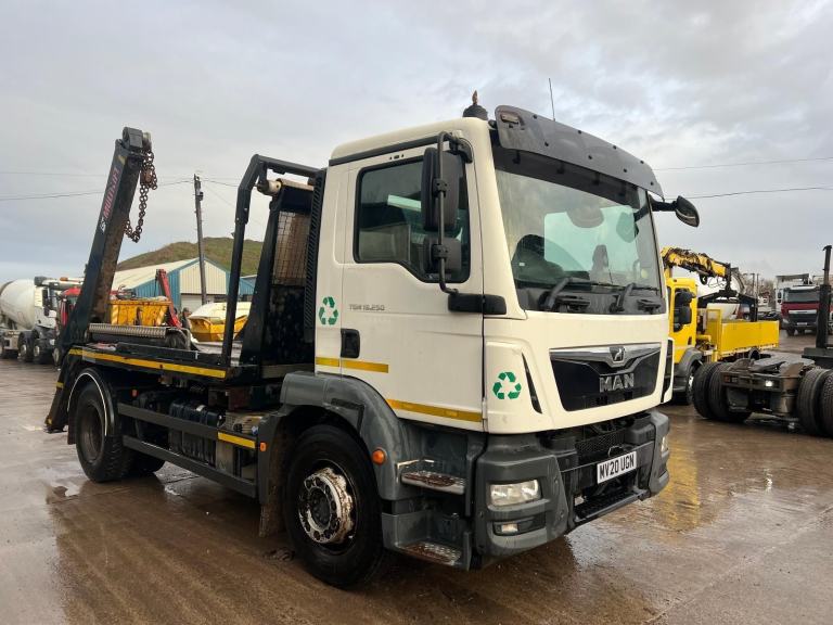 MAN/ ERF TG-M 18-250 REMOTE MULTILIFT SKIP LOADER , 154,795 KM , MANUAL