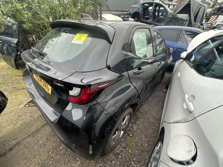 2024 TOYOTA YARIS 1.5 HYBRID ICON 5DR CVT BREAKING FOR PARTS