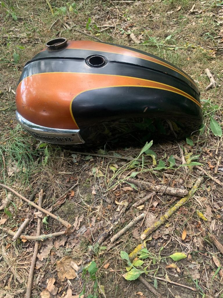 Triumph T120R 650 Bonnieville 4 Gallon Export Petrol Tank 1971-1980