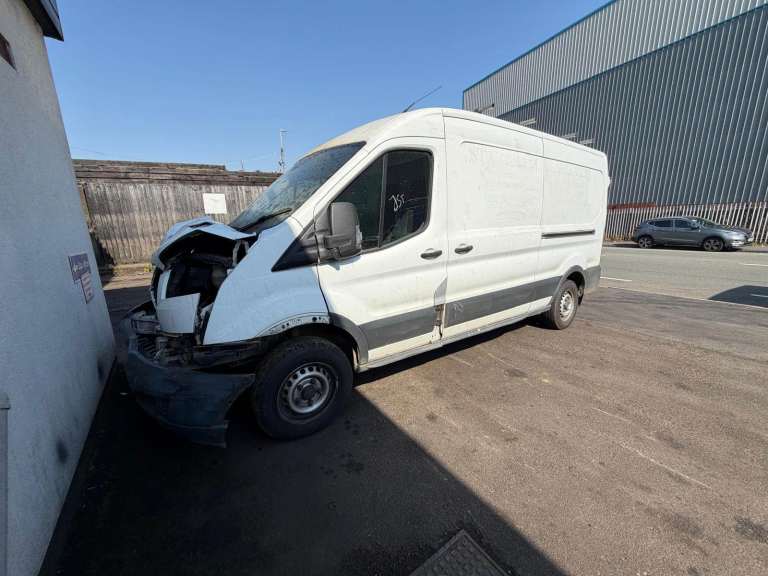 2015 FORD TRANSIT 2.2 TDCI 125PS H2 VAN RWD BREAKING FOR PARTS
