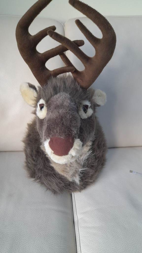 Faux fur wall mounted Xmas stags head