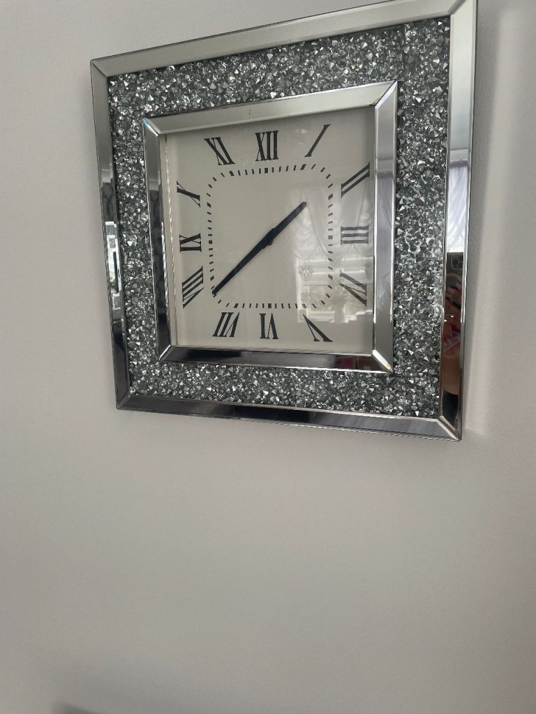 Diamond clock 