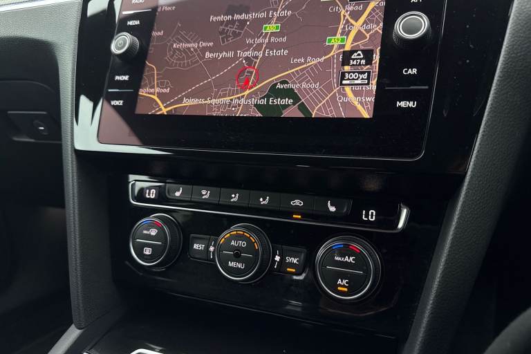 2018 Volkswagen Arteon 2.0 TSI R-Line Fastback DSG Euro 6 (s/s) 5dr Hatchback Automatic