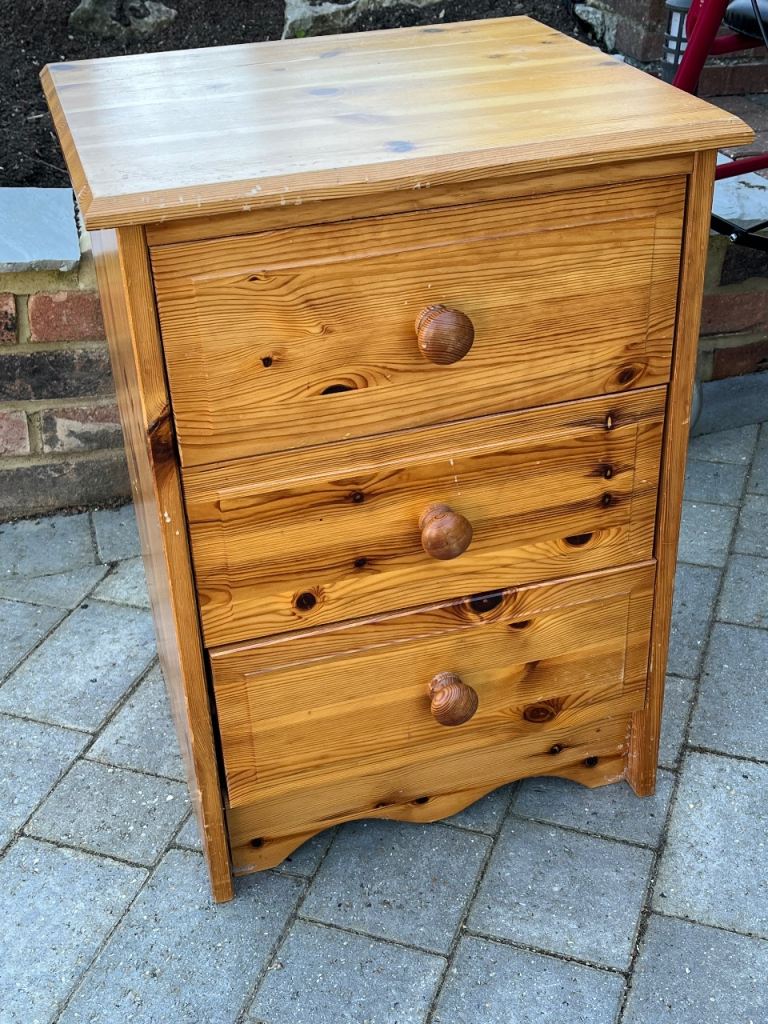 Small Pine Chest of 3 Drawers - Fair Condition