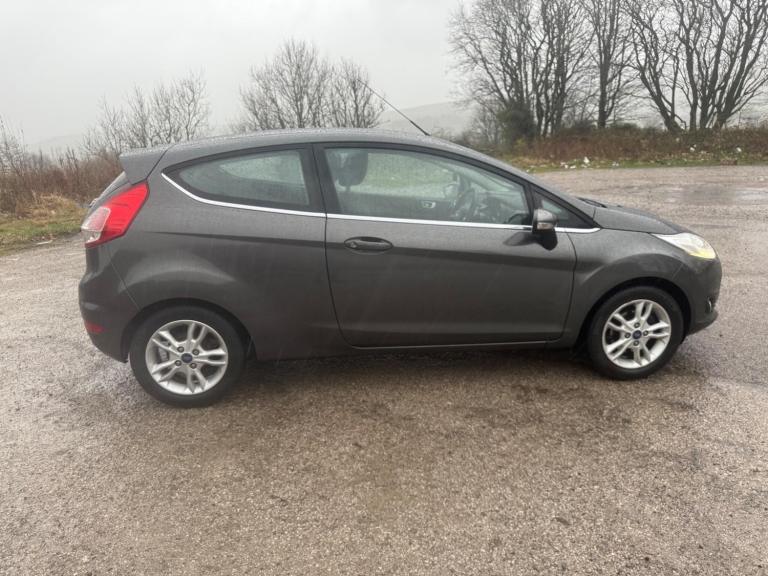 2016 Ford Fiesta 1.25 Zetec Euro 6 3dr HATCHBACK Petrol Manual