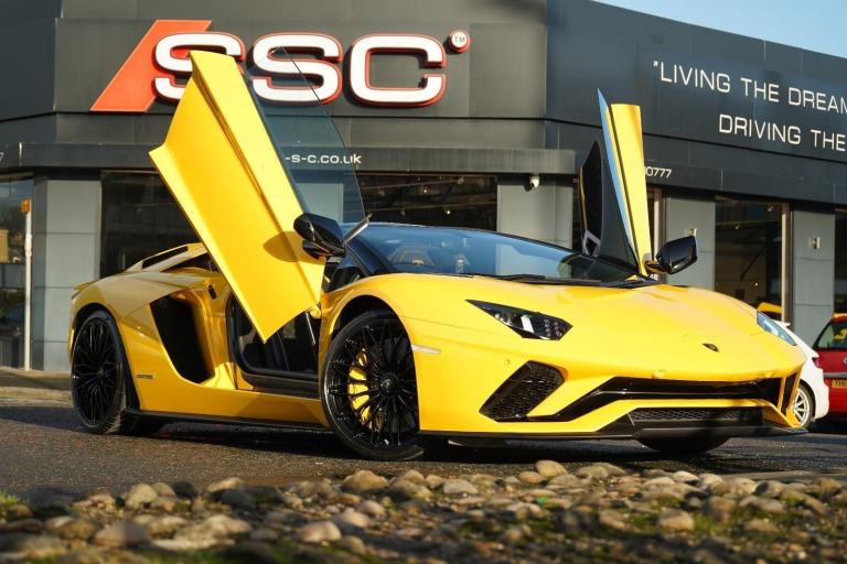  Lamborghini Aventador 6.5 V12 LP 740-4 S Roadster ISR 4WD Euro 6 2dr