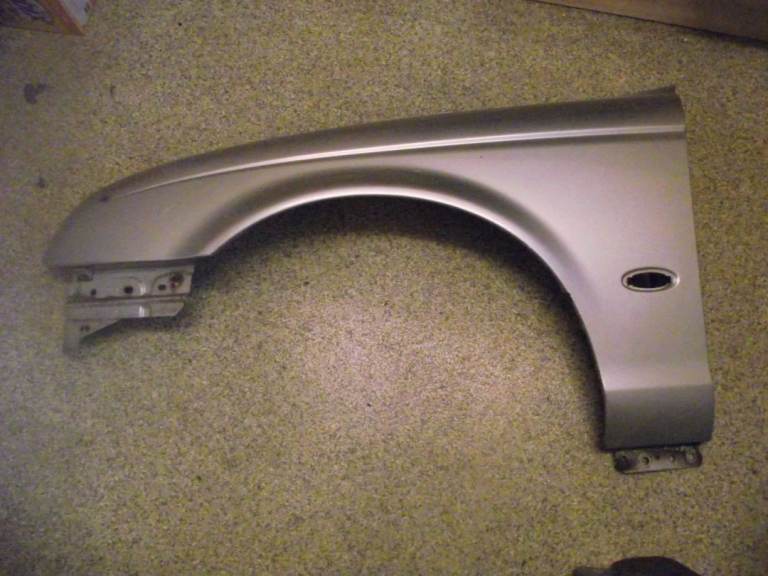 Jaguar s type front passenger side wing  color mdz