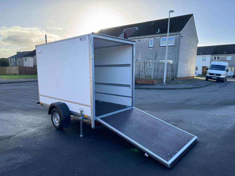 BRAND NEW 8ft x 5ft x 6ft Single Axle Box Trailer with Ramp 750KG