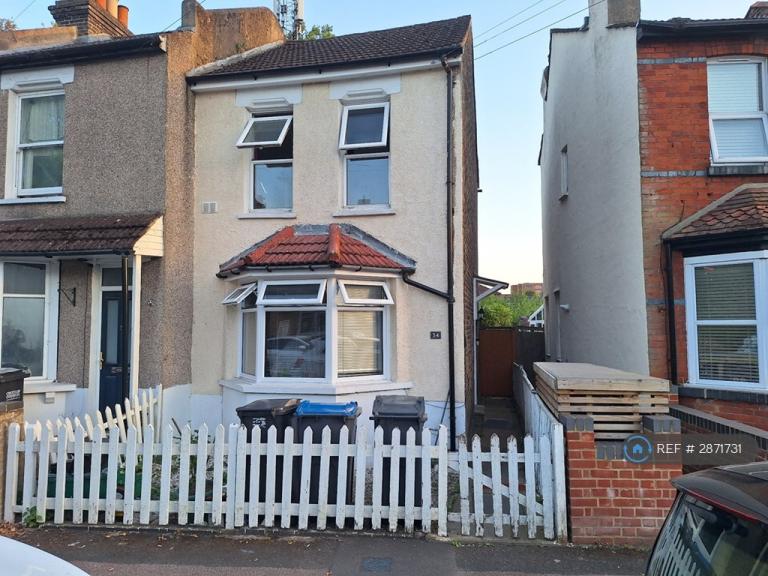 3 bedroom house in Wyche Grove, South Croydon, CR2 (3 bed) (#2871731)