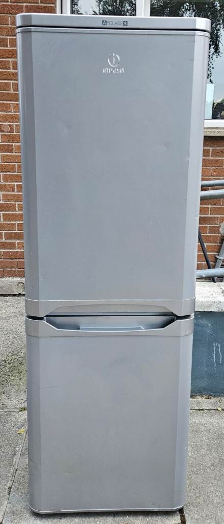 Indesit grey fridge freezer 
